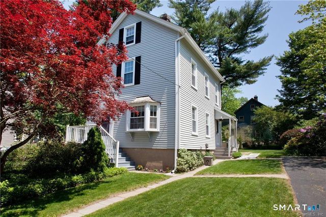 10 Woods Lane, Simsbury, CT 06070