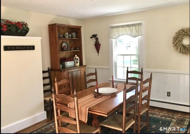 10 Woods Lane, Simsbury, CT 06070