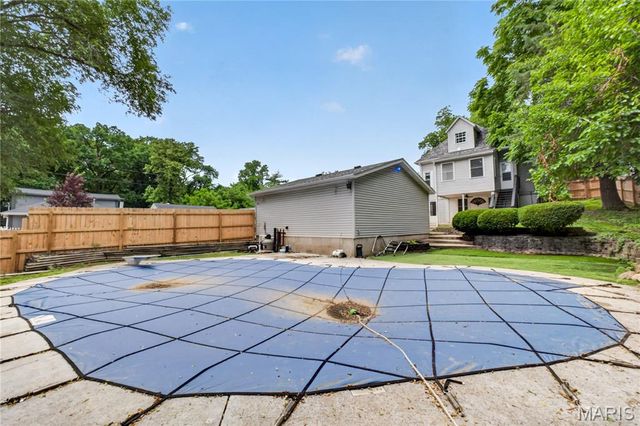 126 S Jefferson Avenue, Collinsville, IL 62234