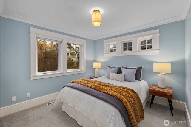 426 Smith Street, Seattle, WA 98109