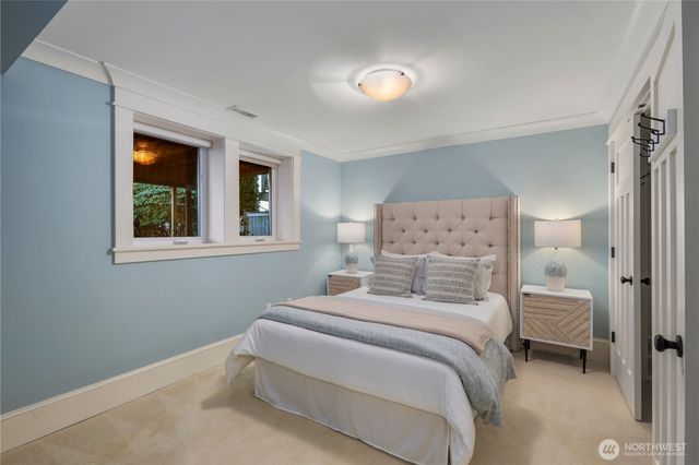 426 Smith Street, Seattle, WA 98109