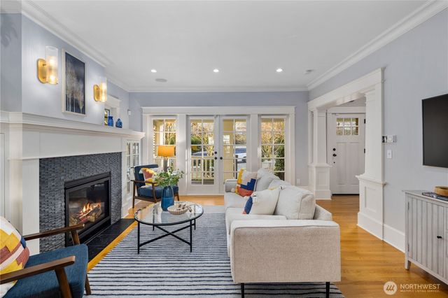 426 Smith Street, Seattle, WA 98109