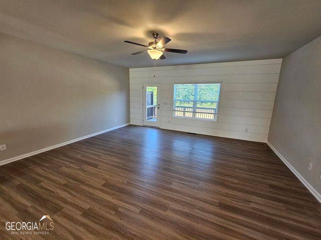 6 Iron Drive 91, Newnan, GA 30265