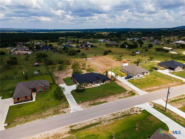 526 County Road 3152, Kempner, TX 76539