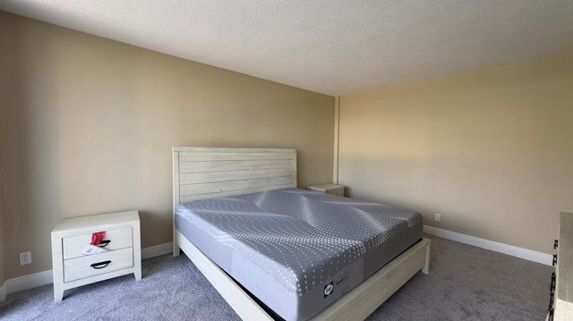 2425 Presidential Way 203, West Palm Beach, FL 33401