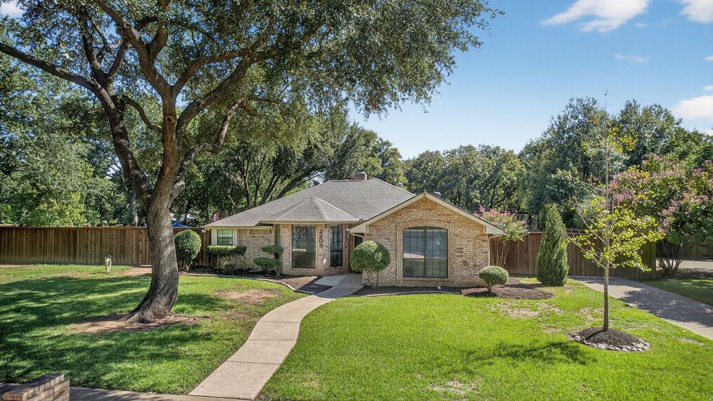 2205 Morriss Court, Flower Mound, TX 75028