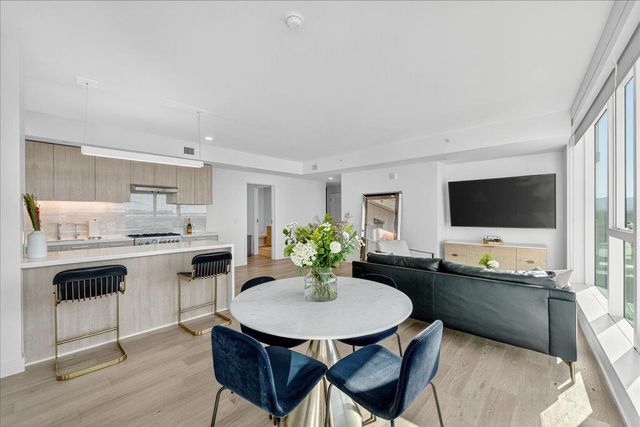 188 W Saint James Street 11101, San Jose, CA 95110