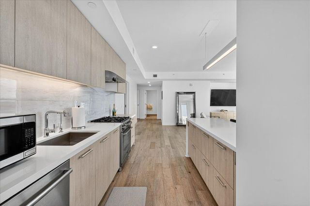 188 W Saint James Street 11101, San Jose, CA 95110