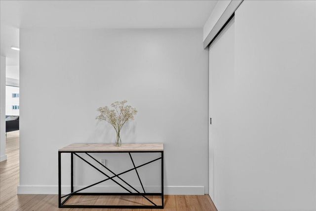 188 W Saint James Street 11101, San Jose, CA 95110