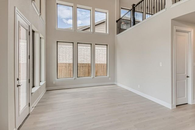 313 Rock Knoll ST, Liberty Hill, TX 78642