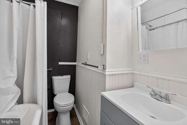 115 E LOCUST ST, Mechanicsburg, PA 17055