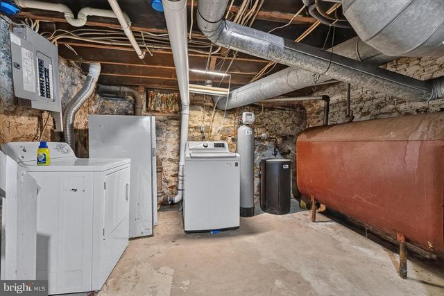 115 E LOCUST ST, Mechanicsburg, PA 17055