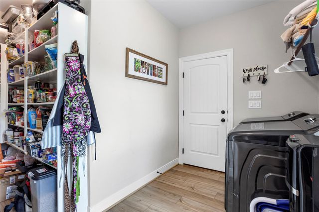 7634 Highland Road, Santa Fe, TX 77517