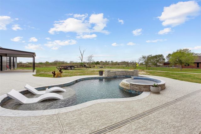 7634 Highland Road, Santa Fe, TX 77517