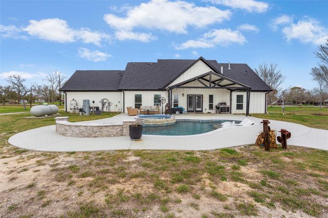 7634 Highland Road, Santa Fe, TX 77517