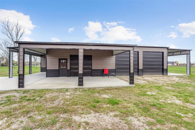 7634 Highland Road, Santa Fe, TX 77517