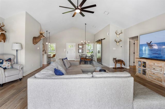 7634 Highland Road, Santa Fe, TX 77517