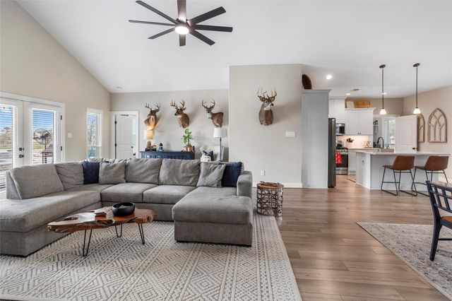 7634 Highland Road, Santa Fe, TX 77517