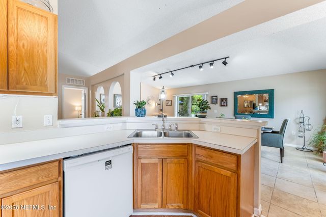 2274 PEERLESS Lane W, Jacksonville, FL 32246