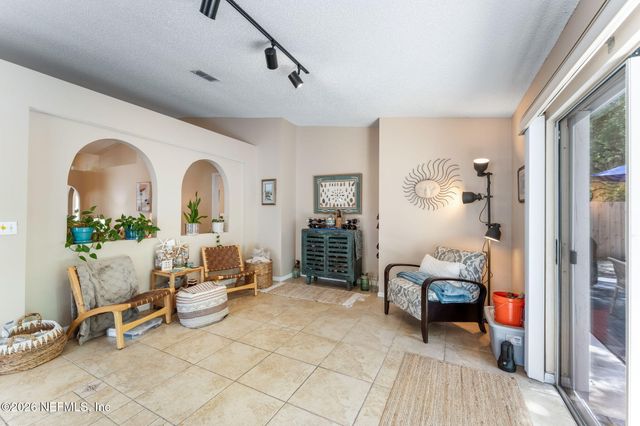 2274 PEERLESS Lane W, Jacksonville, FL 32246