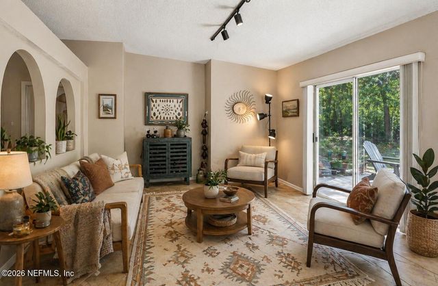 2274 PEERLESS Lane W, Jacksonville, FL 32246