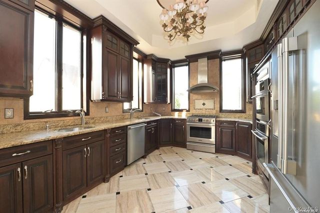 10835 66th Road, Forest Hills, NY 11375