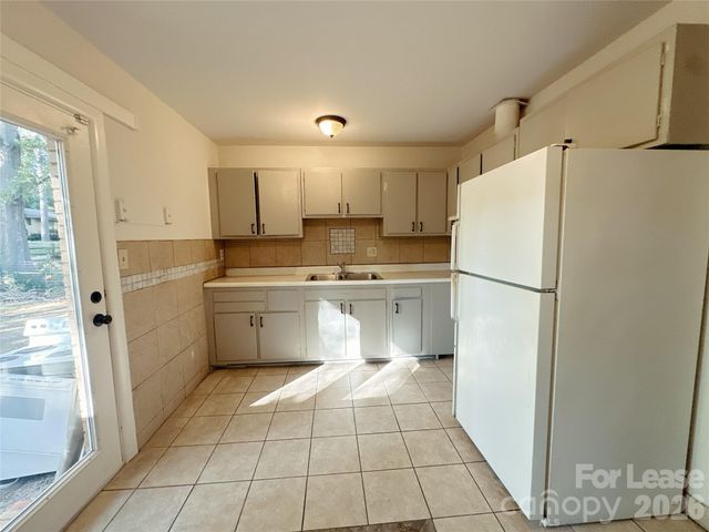 5006 Malibu Drive, Charlotte, NC 28215