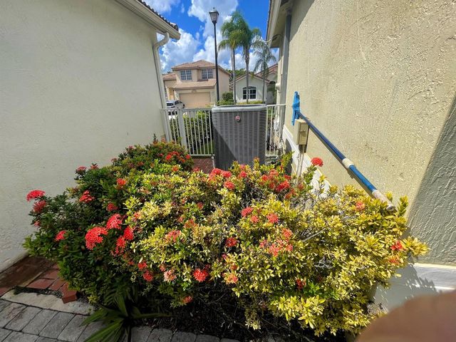 7060 NW Turtle Walk, Boca Raton, FL 33487
