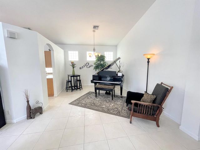 7060 NW Turtle Walk, Boca Raton, FL 33487