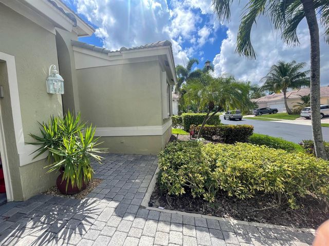 7060 NW Turtle Walk, Boca Raton, FL 33487