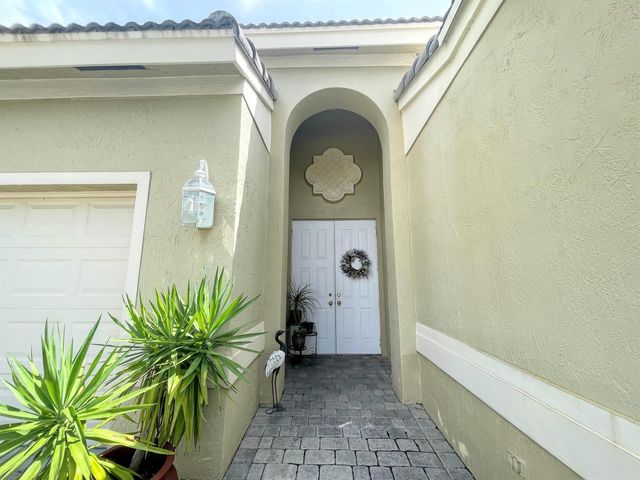 7060 NW Turtle Walk, Boca Raton, FL 33487