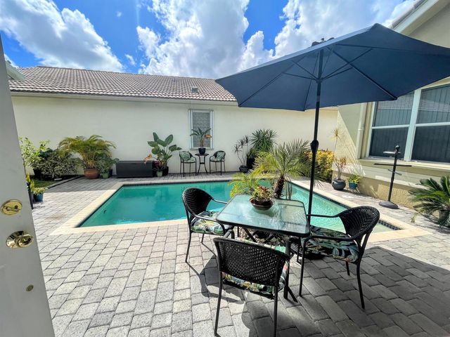 7060 NW Turtle Walk, Boca Raton, FL 33487