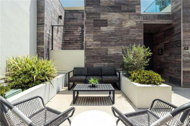 380 Cordova Street 402, Pasadena, CA 91101