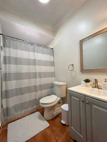 15816 SW 103rd Ln 0, Miami, FL 33196