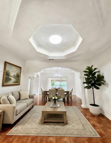 15816 SW 103rd Ln 0, Miami, FL 33196