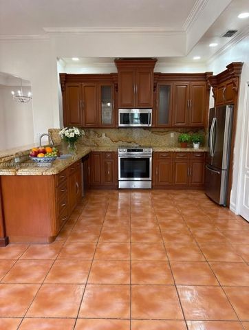 15816 SW 103rd Ln 0, Miami, FL 33196