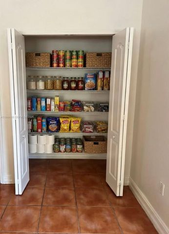 15816 SW 103rd Ln 0, Miami, FL 33196