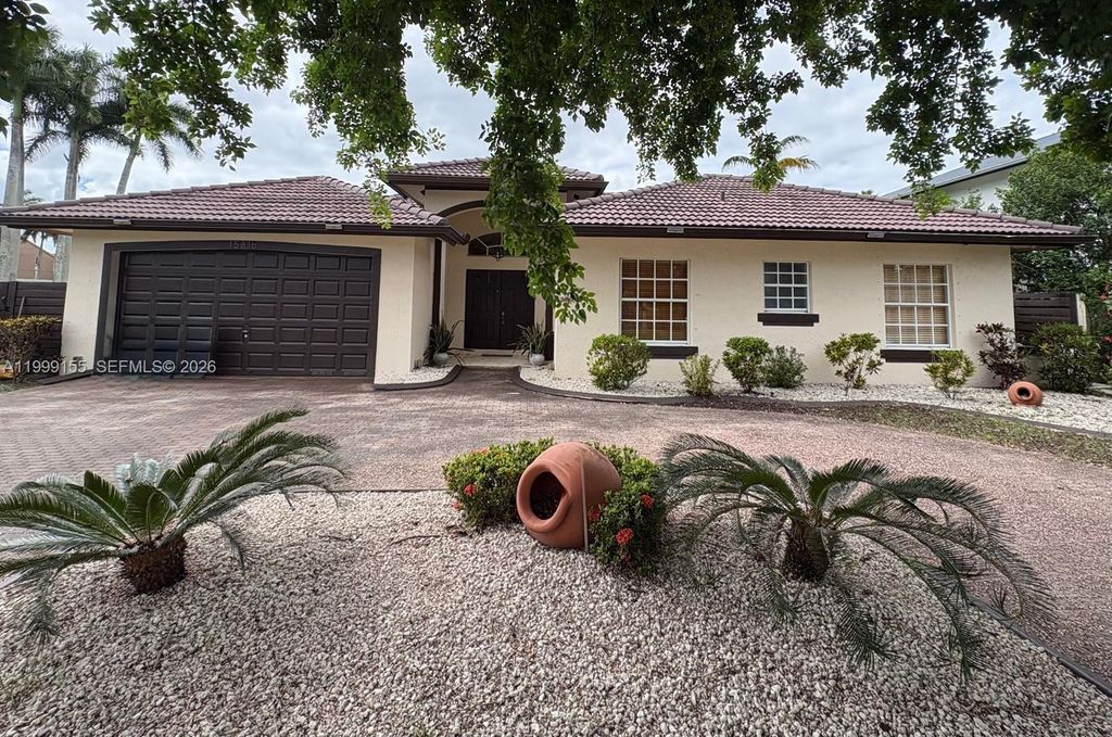 15816 SW 103rd Ln 0, Miami, FL 33196