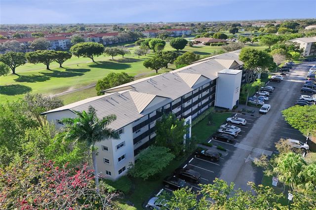 900 SW 128th Ave 103D, Pembroke Pines, FL 33027