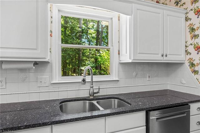 4305 Shaw Farm Circle, Greensboro, NC 27406