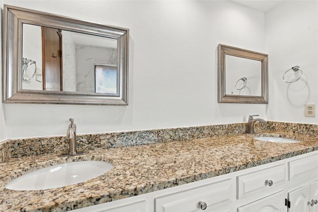 702 Mount Vernon Drive, Richardson, TX 75081