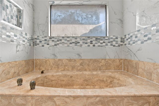 702 Mount Vernon Drive, Richardson, TX 75081