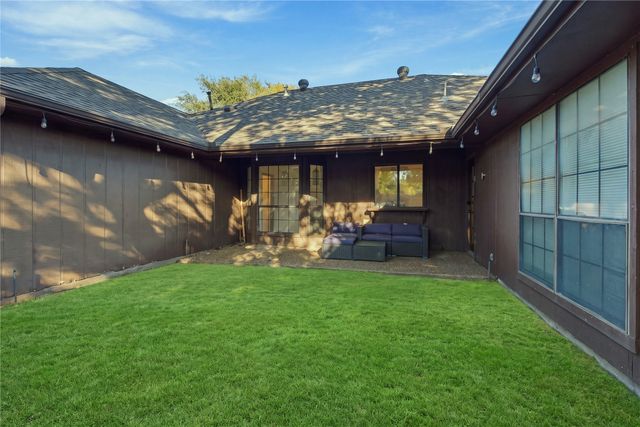 702 Mount Vernon Drive, Richardson, TX 75081