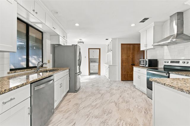 702 Mount Vernon Drive, Richardson, TX 75081