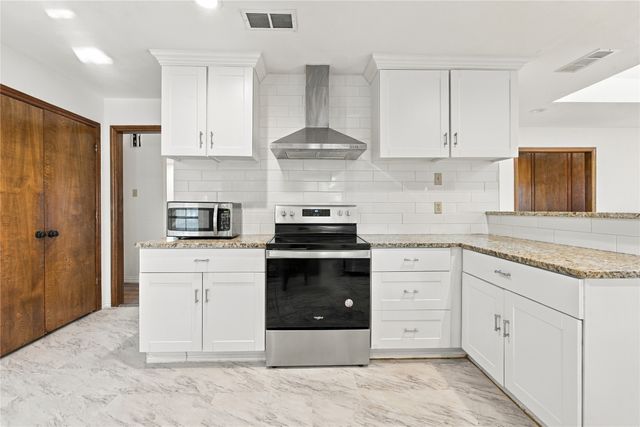 702 Mount Vernon Drive, Richardson, TX 75081