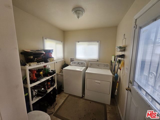 1738 W 66th Street, Los Angeles, CA 90047
