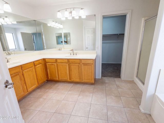 9029 W YUKON Drive, Peoria, AZ 85382