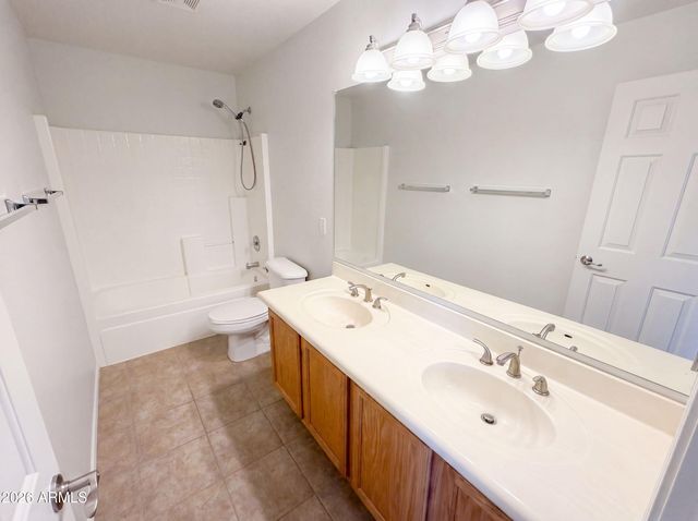 9029 W YUKON Drive, Peoria, AZ 85382