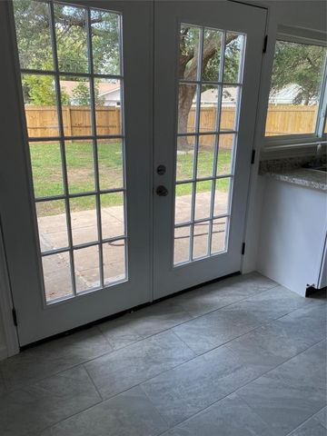 854 Timberdale Street, Grand Prairie, TX 75052