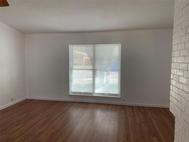 854 Timberdale Street, Grand Prairie, TX 75052